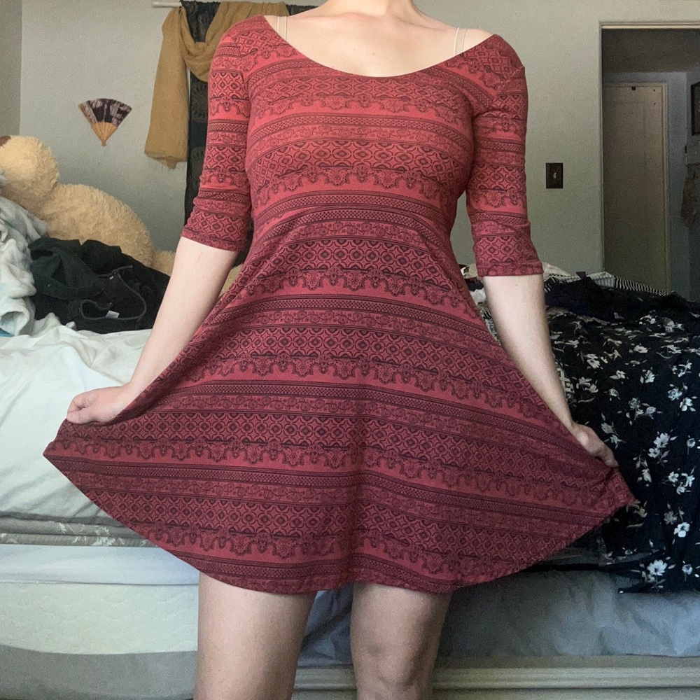 Red patterned summer skater dress ♥️🐞